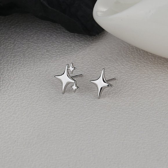 NEW S925 Sterling Silver Asymmetrical Four Point Star Stud Earrings - Picture 2 of 8